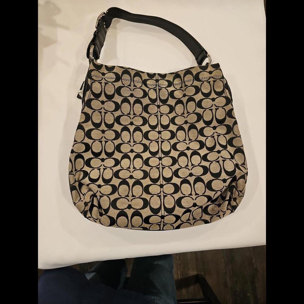 Coach Gray And Black Medium Hobo With Strap Buckle detail Handle - Picture 2 of 7